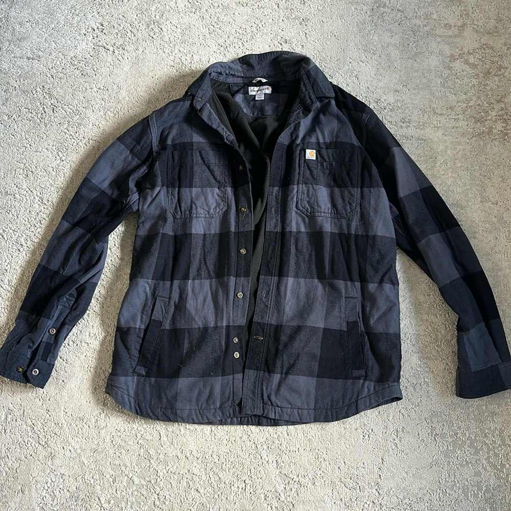 Men’s Plait Carhartt medium weight jacket size Large
